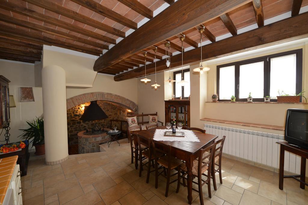 Casa Cristina Daire Radicondoli Oda fotoğraf