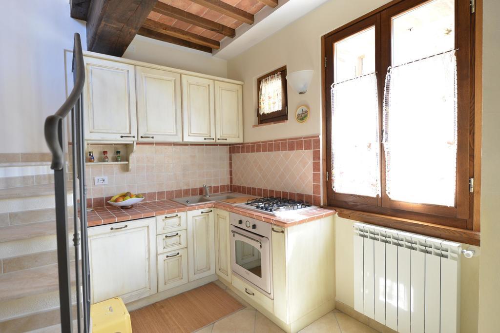 Casa Cristina Daire Radicondoli Oda fotoğraf